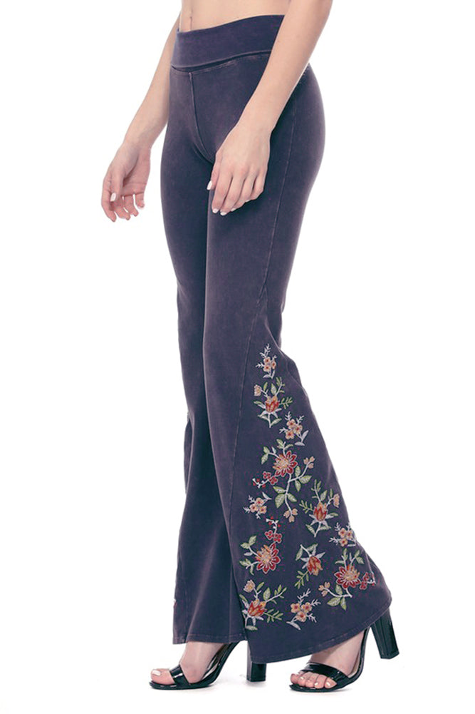 T-Party Flower Embroidery Flare Foldover Pants - Black